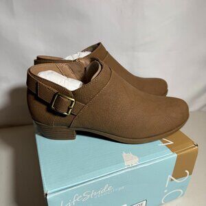 LifeStride Alexi Ankle Boot | Women's Size 8 | Wide width